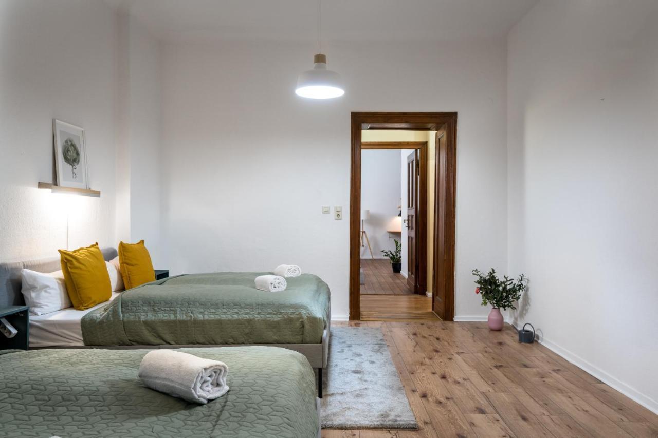 Super Zentral Super Schoener Altbau In Moabit Rostockerstrasse Im Herzen Von Berlin Fuer Bis Zu 6 Personen Екстер'єр фото